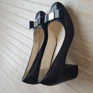 Cole Haan Tali Bow Leather Block Chunky Heel Classic Stylish Elegant Pumps